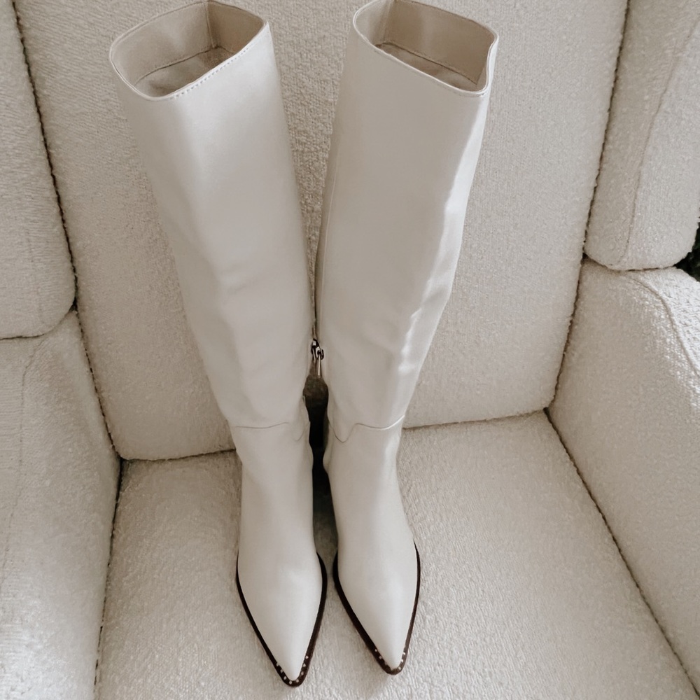 Sam Edelman Lindsey Boot in Modern Ivory Leather